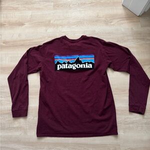 Patagonia Burgundy Long Sleeve with Logo - Men’s M